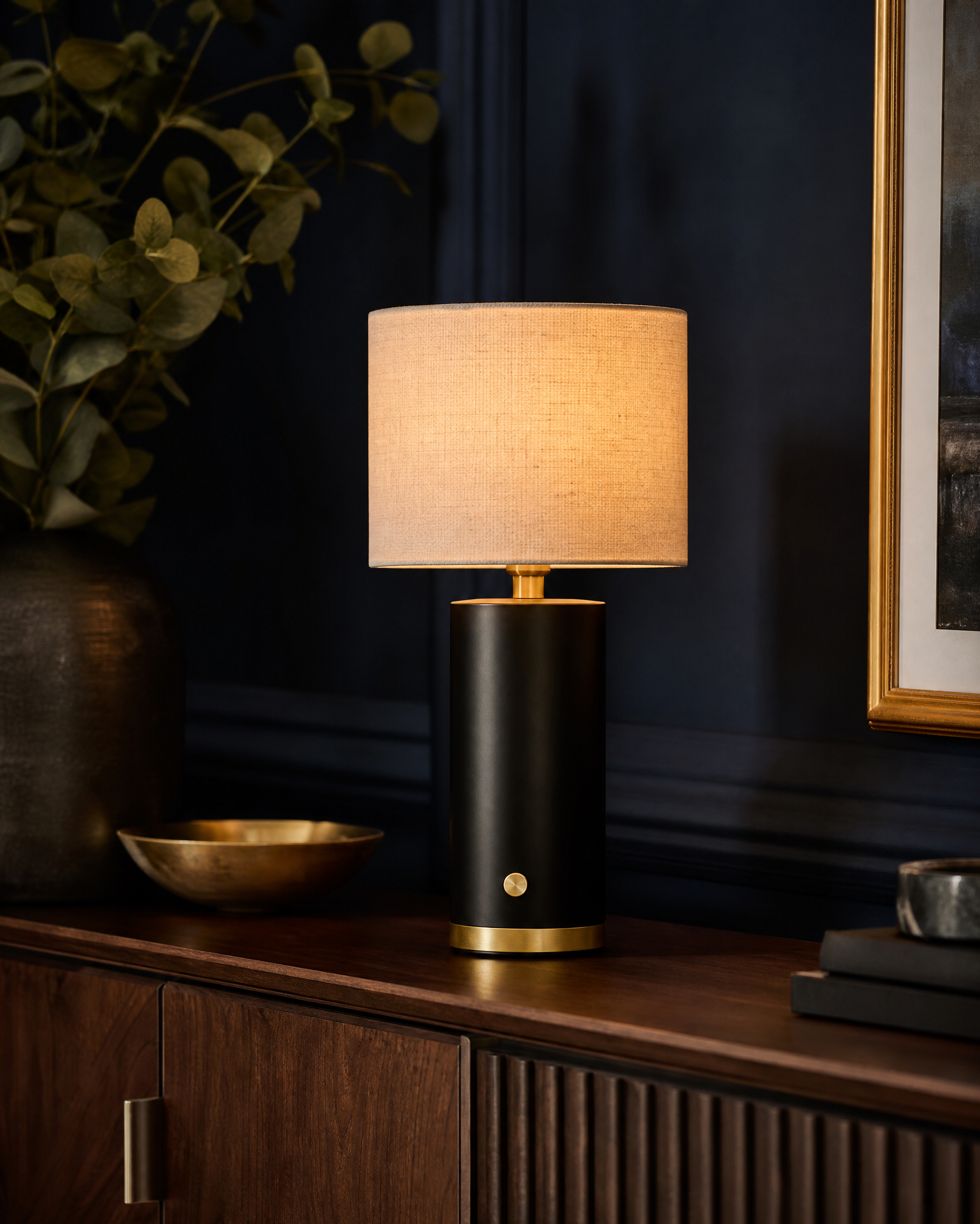 The Dynasty Table Lamp